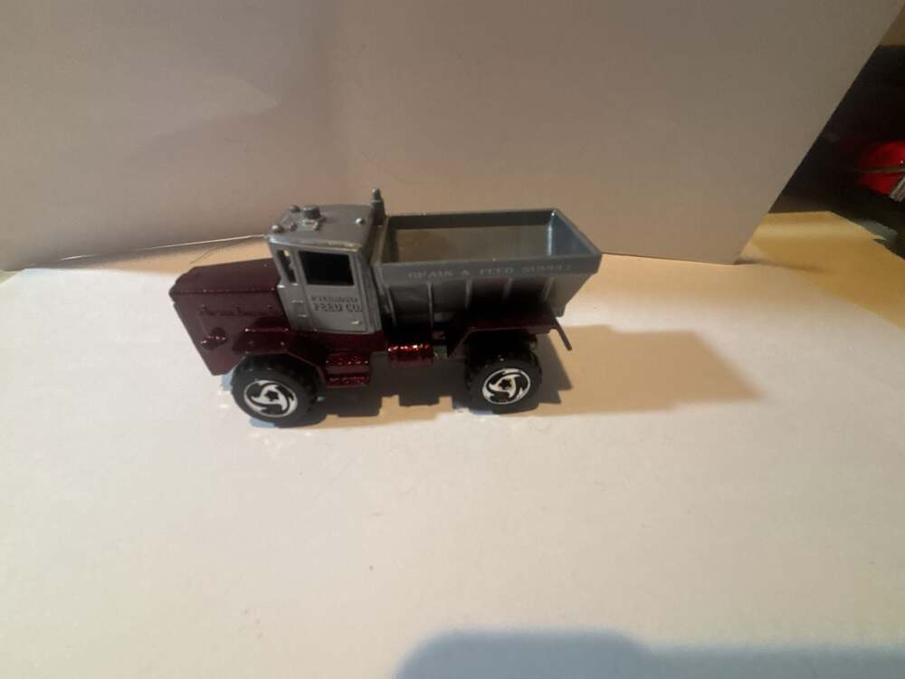 Hot Wheels 1983 Oshkosh Snowplow Fresno Feed Co Mattel Loose Car Malaysia